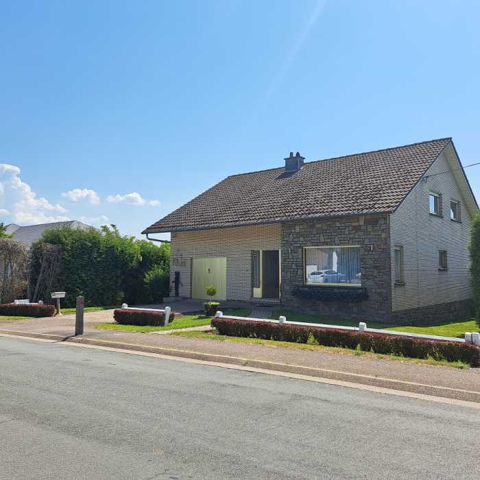 Villa 4 façades avec garage