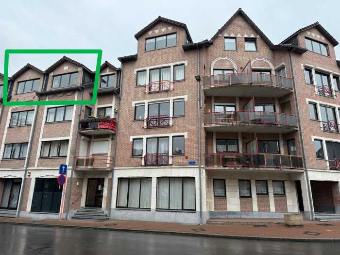 Bel appartement au cœur d'une copropriété, en plein centre de Welkenraedt

Ce bel appartement situé dans une copropriété bénéficie d'une situation idéale, au cœur de Welkenraedt, à proximité de toutes les commodités locales.

Il se compose de :

- 1 salon/salle à manger spacieux
- 1 cuisine équipée
- 2 chambres confortables
- 1 salle de bain
- 1 petite buanderie/chaufferie pour plus de rangement

Cet appartement est une belle opportunité à découvrir !