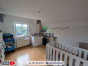 Maison 3 façades et appartement à Herbesthal