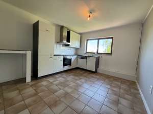 Maison à 2 appartements avec 2 garages 
