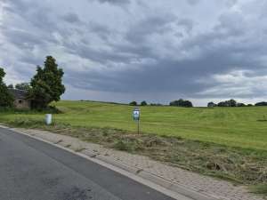 Terrain à bâtir de 853 m²