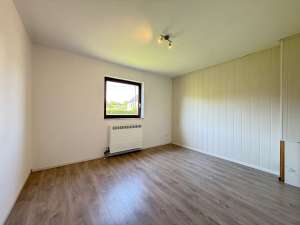 Maison à 2 appartements avec 2 garages 