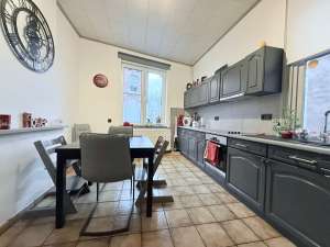 Jolie Maison 3 façades avec atelier/garage