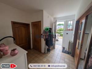 Maison 3 façades et appartement à Herbesthal